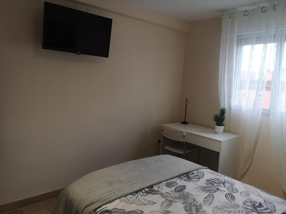 Hostal Mari En La Laguna, Alquiler Habitacion Privada En Hostal, 6 Habitaciones Cerca De La Universidad Y Aeropuerto Norte, 3 Banos Compartidos La Laguna  Exteriér fotografie