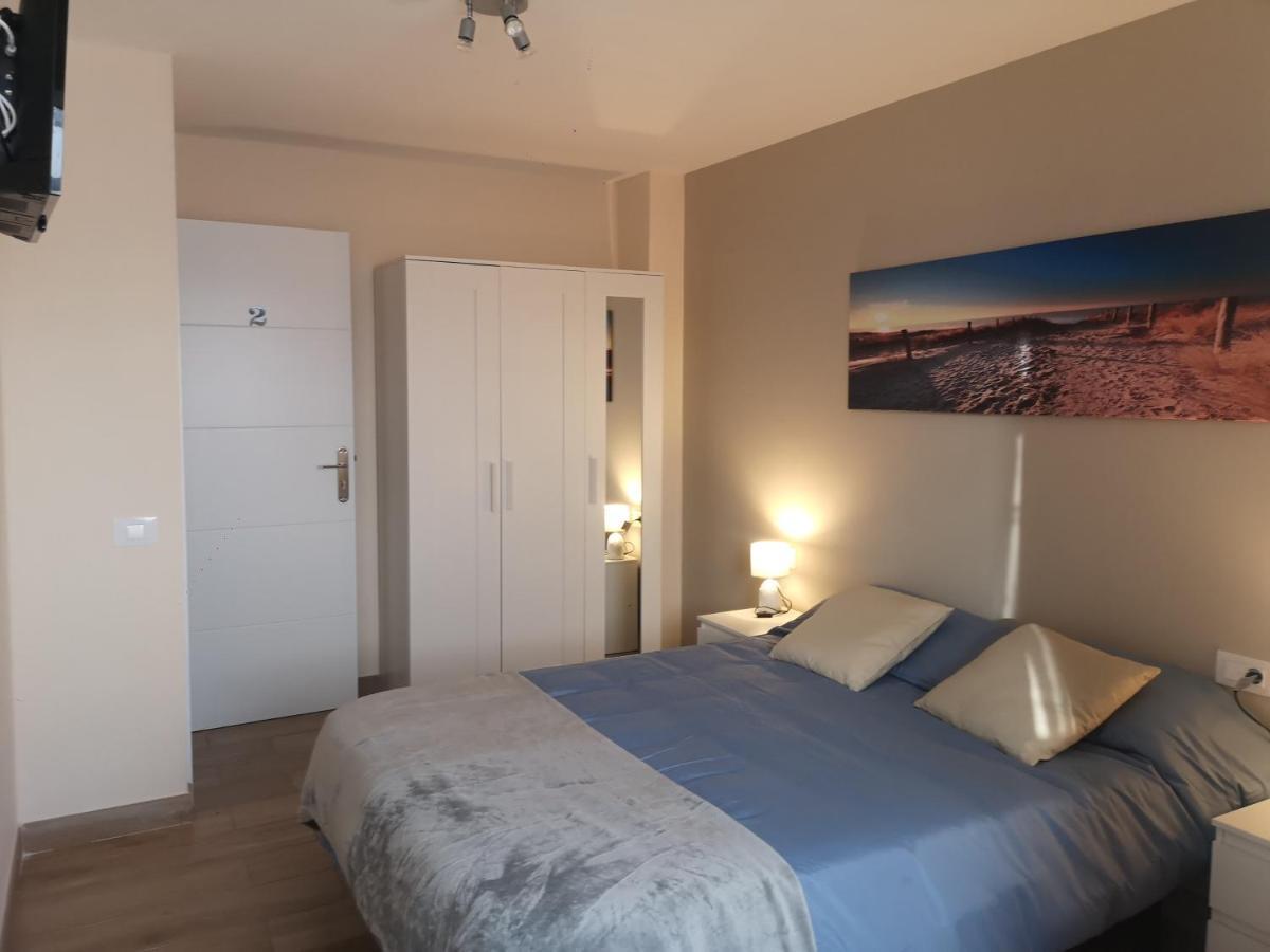 Hostal Mari En La Laguna, Alquiler Habitacion Privada En Hostal, 6 Habitaciones Cerca De La Universidad Y Aeropuerto Norte, 3 Banos Compartidos La Laguna  Exteriér fotografie