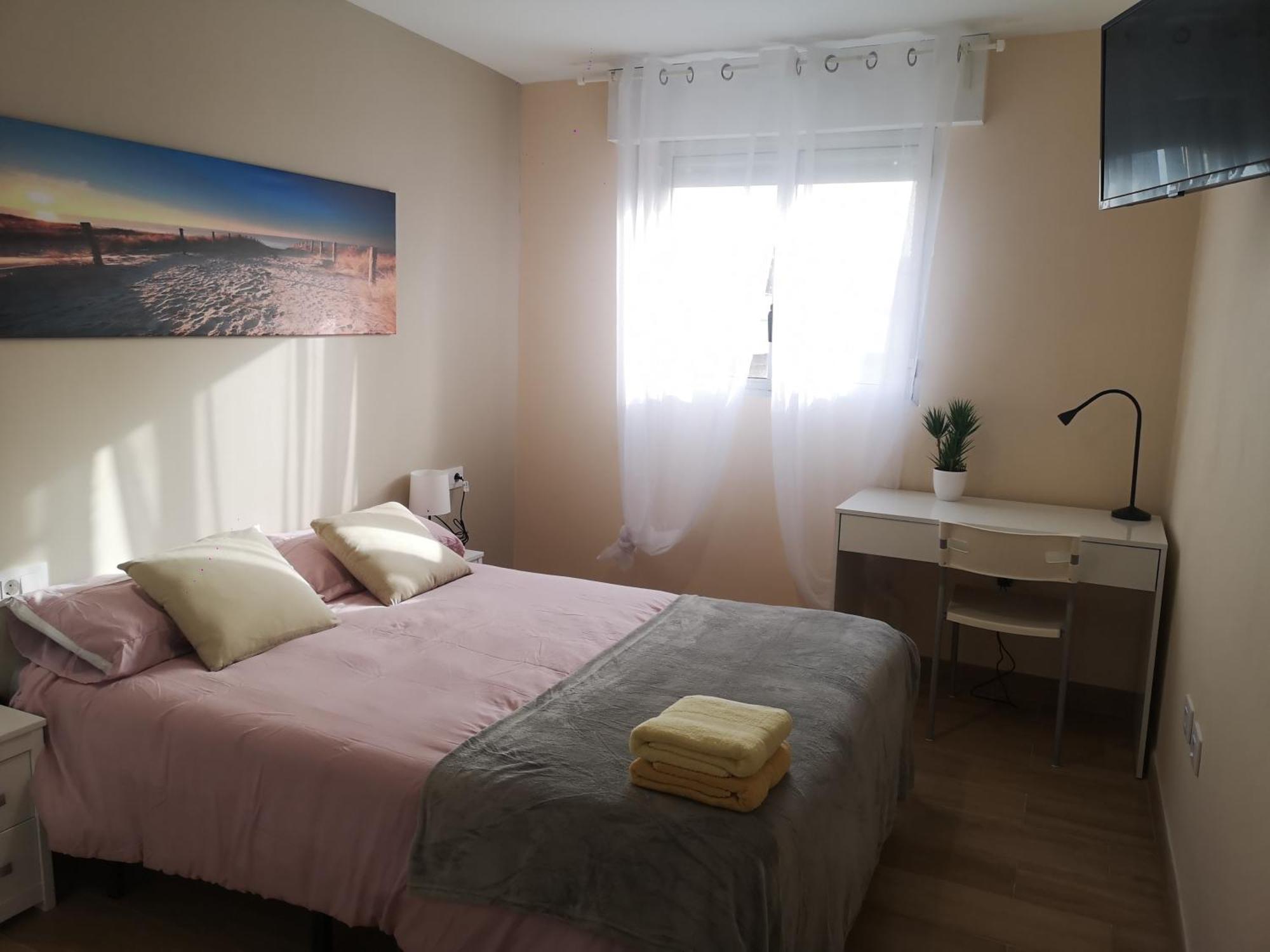 Hostal Mari En La Laguna, Alquiler Habitacion Privada En Hostal, 6 Habitaciones Cerca De La Universidad Y Aeropuerto Norte, 3 Banos Compartidos La Laguna  Exteriér fotografie